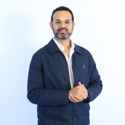 Dr. Ismael Peralta, Neurocirugía en República Dominicana